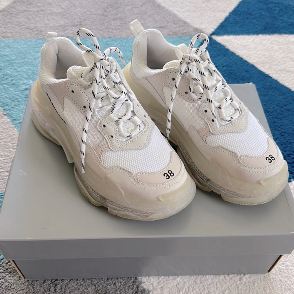 Balenciaga triple s sneakers size 8 women